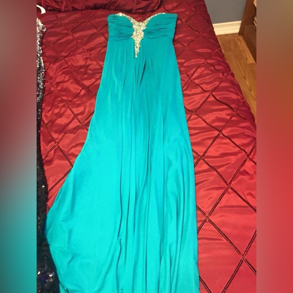 Windsor dress size 4
